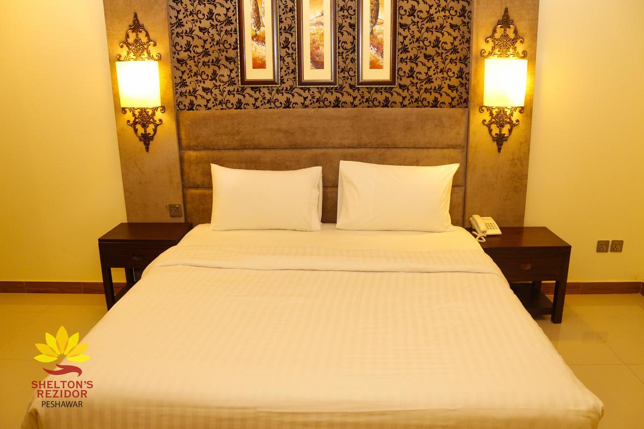 Shelton'S Rezidor Hotel Peshawar Exterior photo